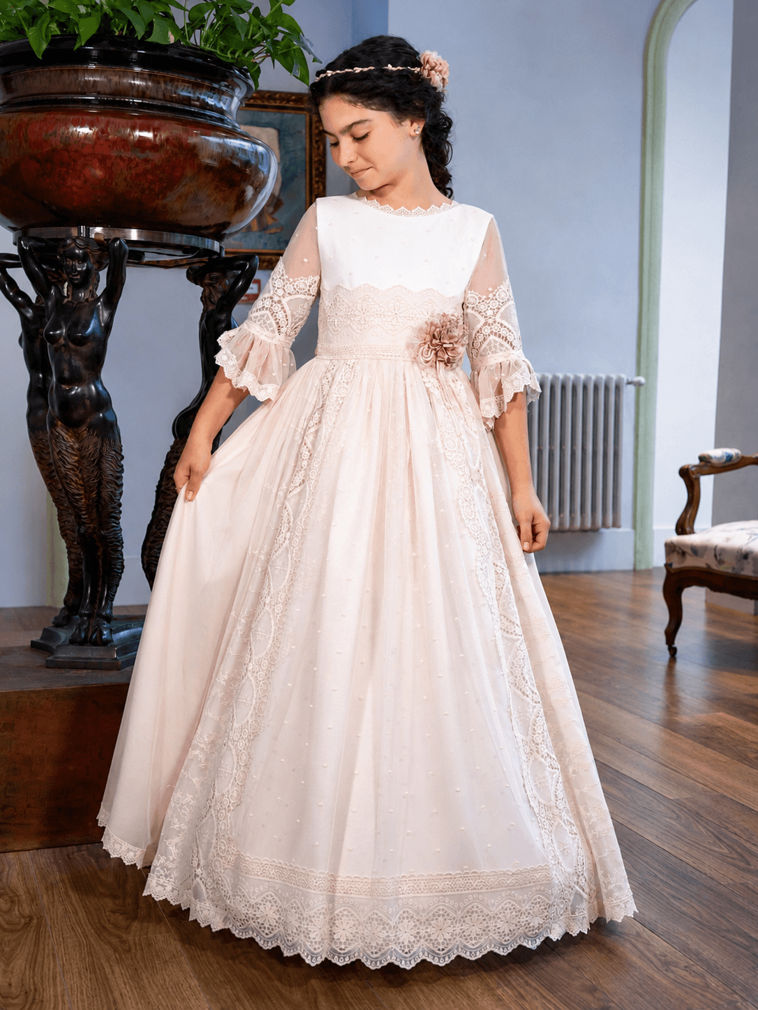 Vestido de Comunión de encaje y manga francesa 6853