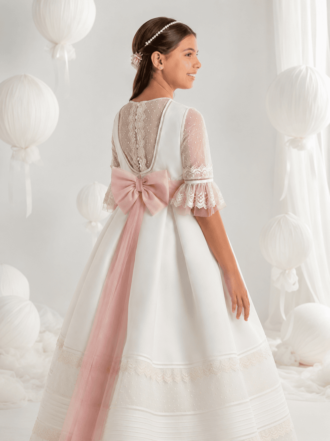 Vestido de Comunión clásico de falda de tablas 7304
