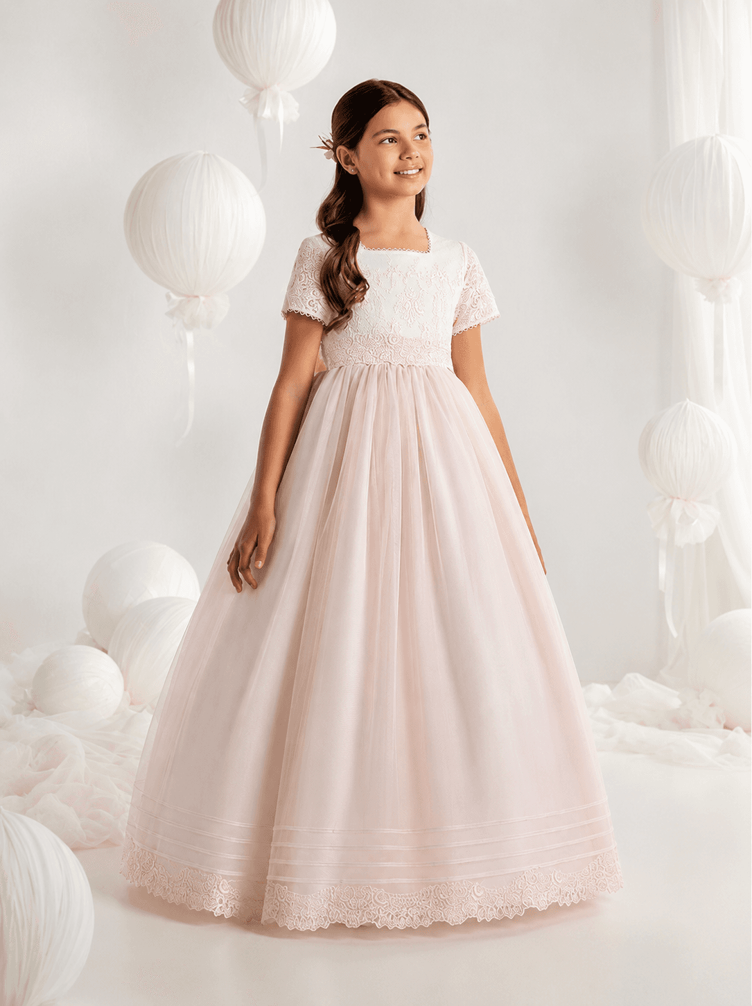 Vestido de Comunión clásico de tul con fondo rosa 7613