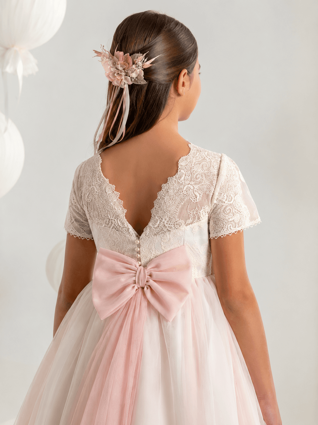 Vestido de Comunión clásico de tul con fondo rosa 7613